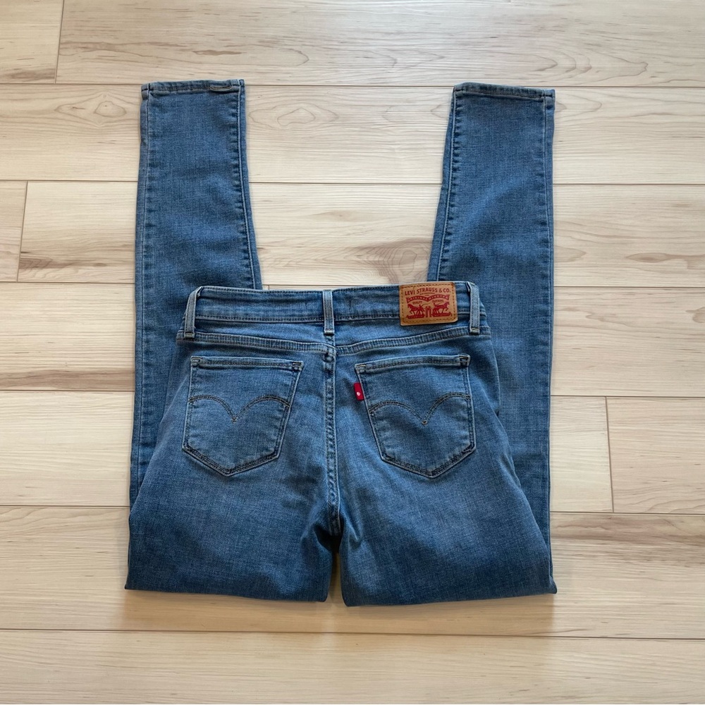 Levi’s 711 Skinny Denim Jeans - Picture 3 of 3